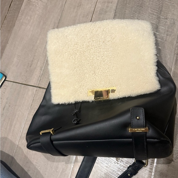 KURT GEIGER - Charlie Shearling Backpack - Picture 3 of 6